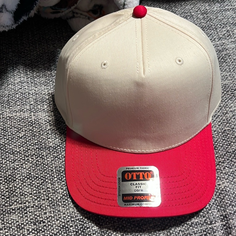 NWOT OTTO Red and Cream Two-Toned Hat